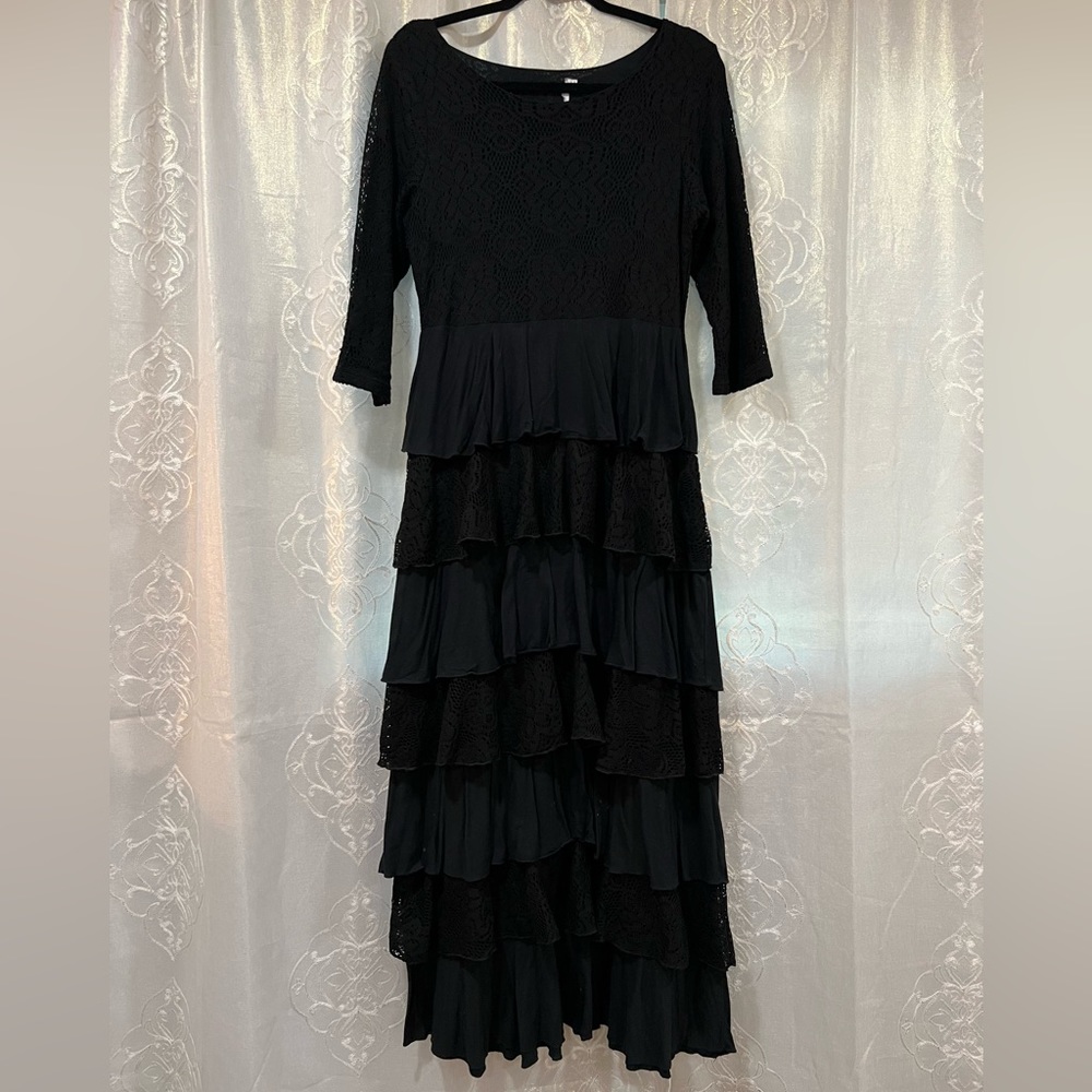 *DAINTY JEWELLS* BLACK DRESS